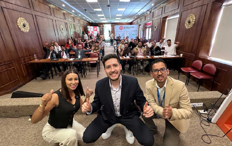 FRANQUICIAS-EQUIPO-DE-CONSULTORES