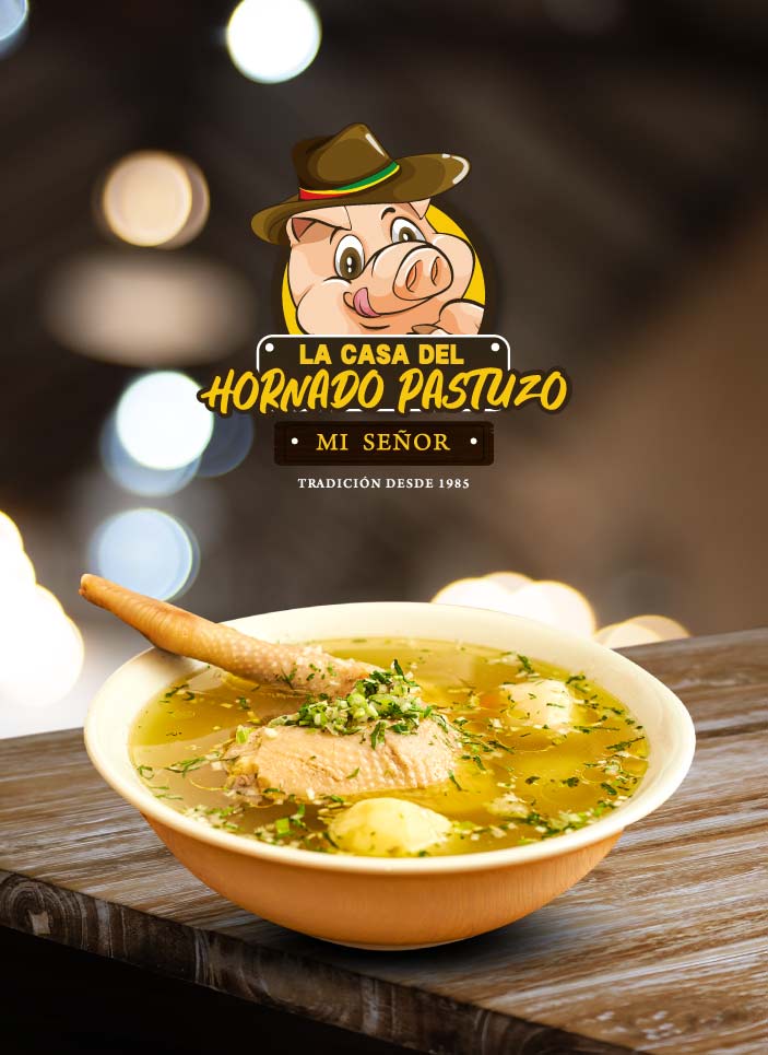 Caldo-de-gallina-delicioso-plato-ecuatoriano-ofrece-la-casa-del-hornado-pastuzo